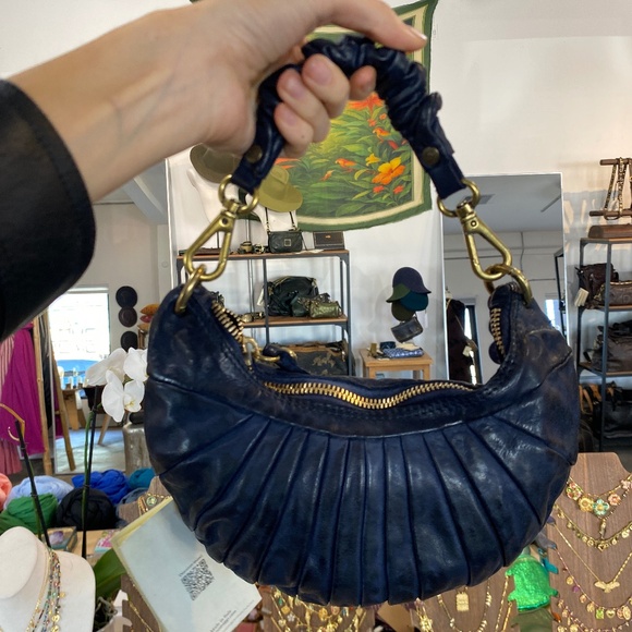 Shoulder Bag "LUNA" in dark blue - Picture 6 of 6